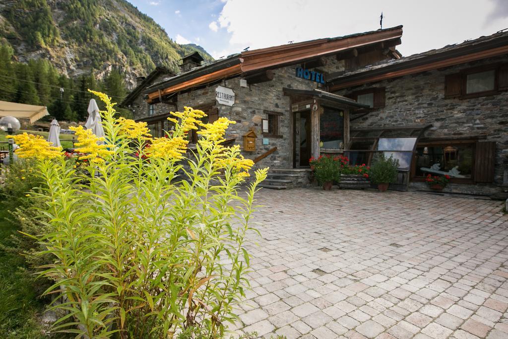 Hotel Restaurant La Barme Cogne Exterior foto